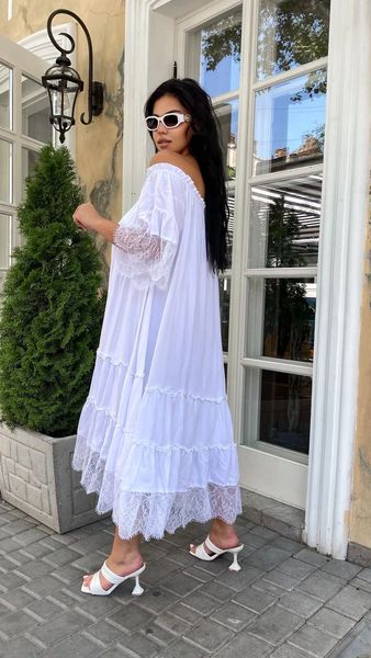 Легке біле плаття розлітайка з мереживом Elena фото